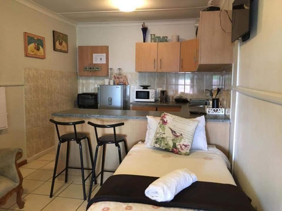 Aandrus Guesthouse Bloemfontein Eksteriør billede