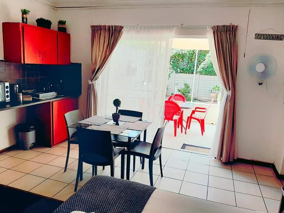 Aandrus Guesthouse Bloemfontein Eksteriør billede