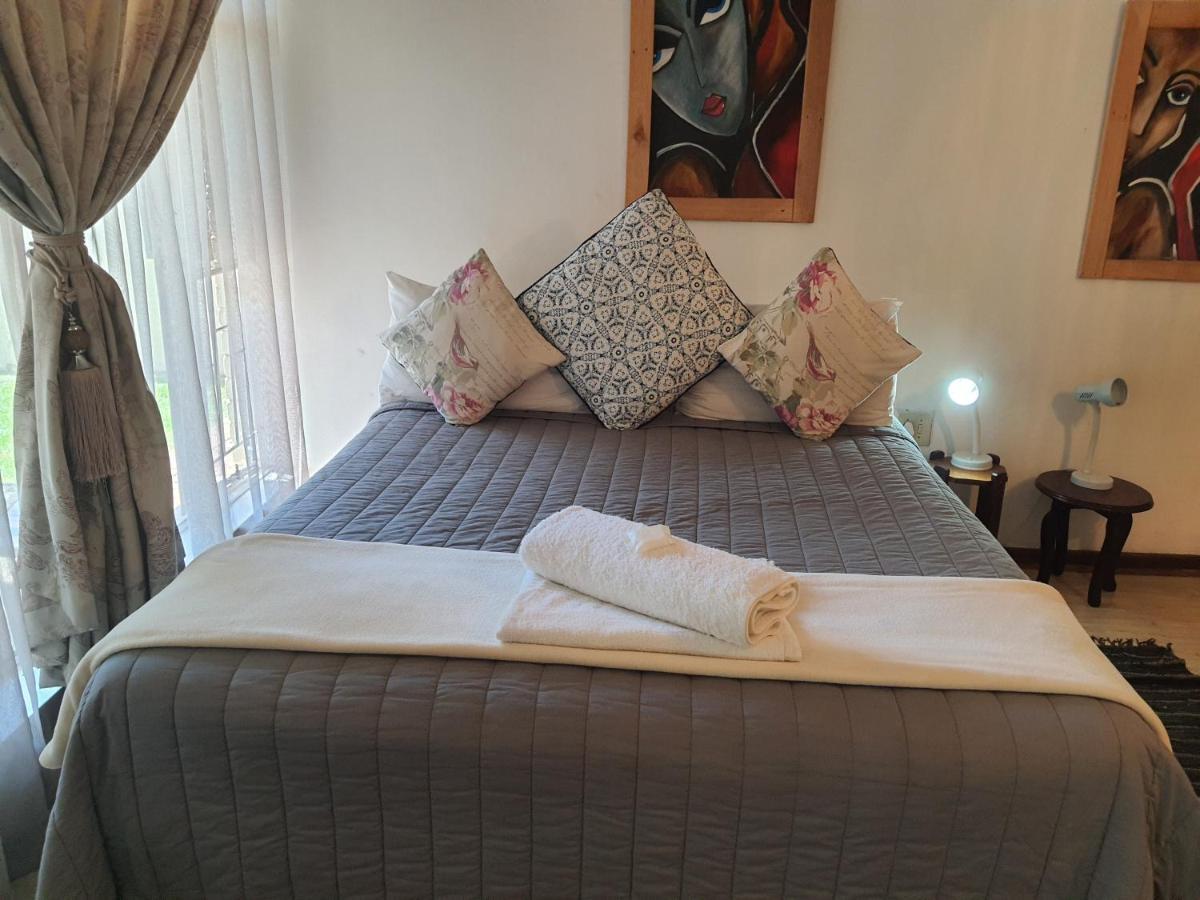 Aandrus Guesthouse Bloemfontein Eksteriør billede