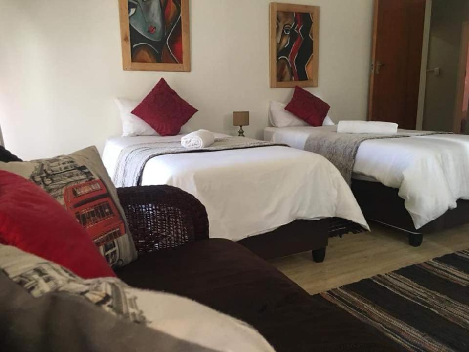 Aandrus Guesthouse Bloemfontein Eksteriør billede