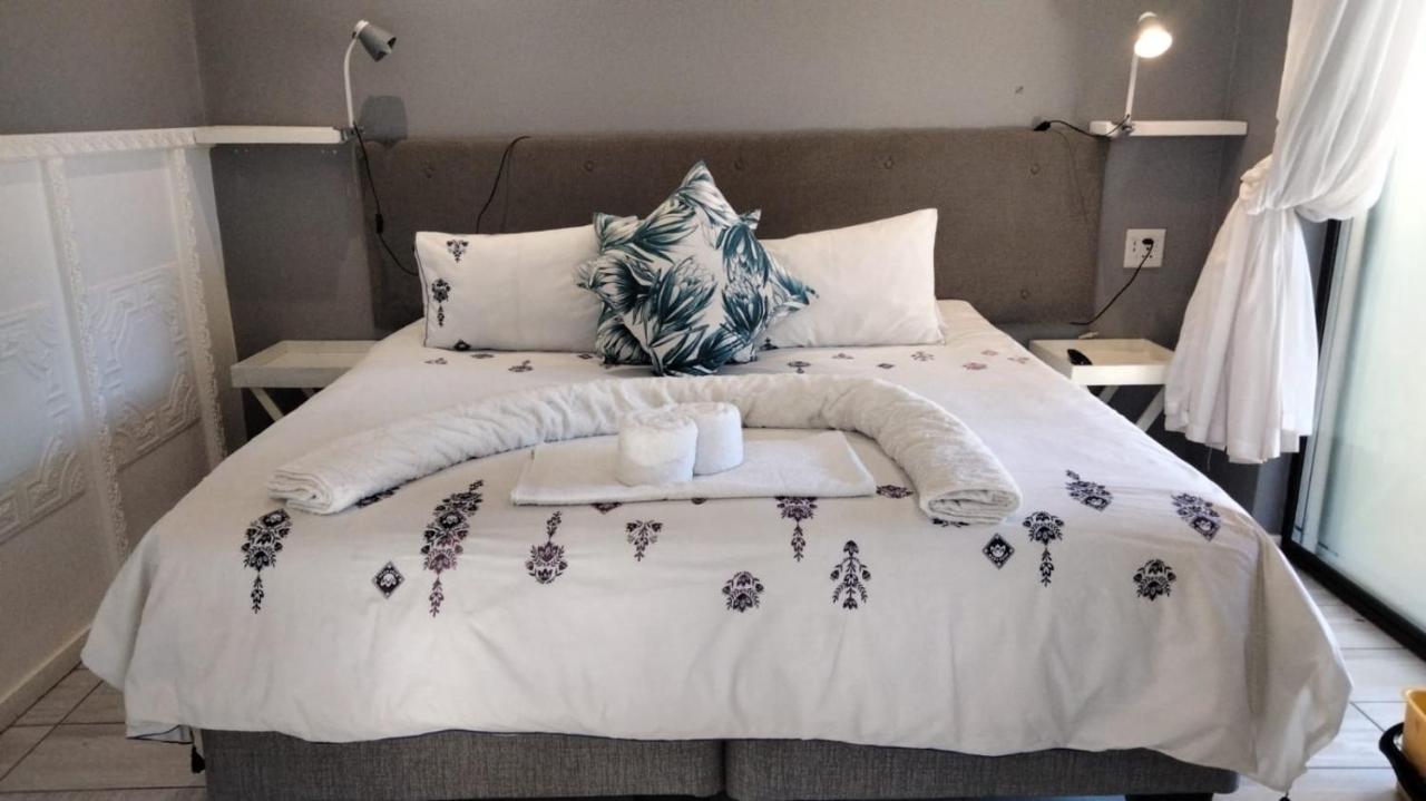 Aandrus Guesthouse Bloemfontein Eksteriør billede
