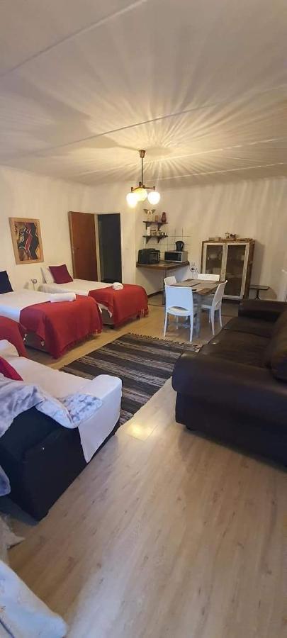Aandrus Guesthouse Bloemfontein Eksteriør billede