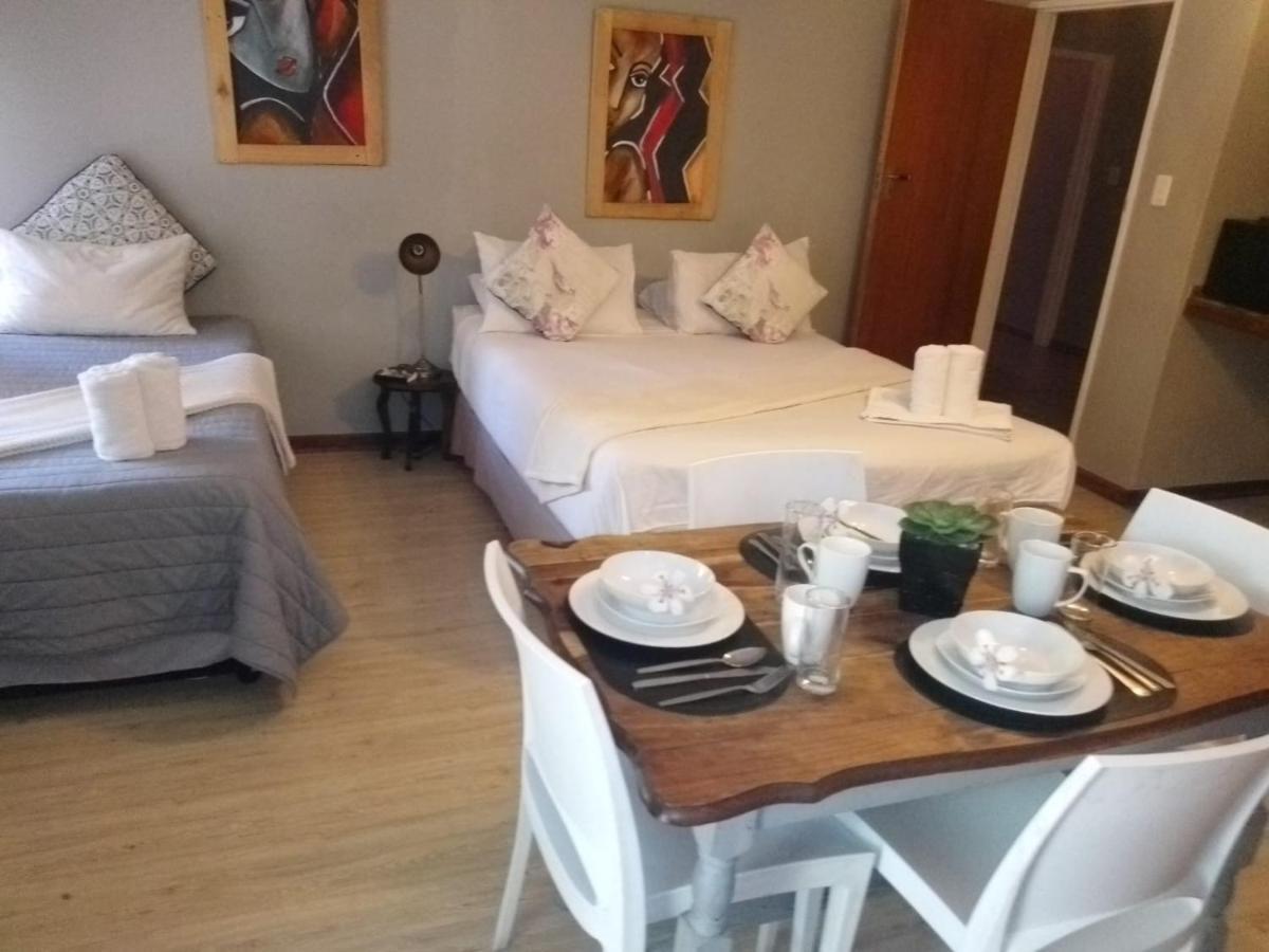 Aandrus Guesthouse Bloemfontein Eksteriør billede