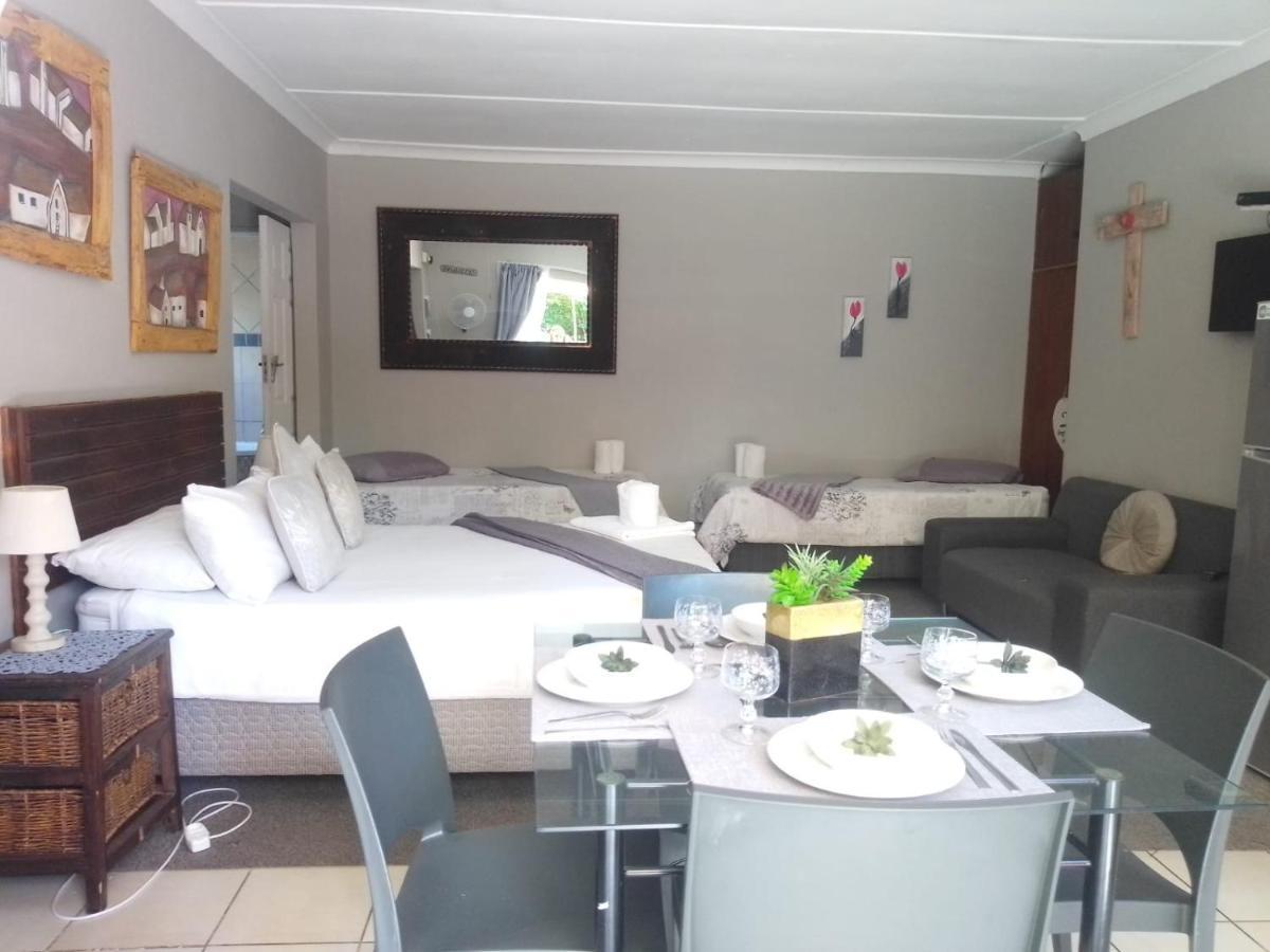 Aandrus Guesthouse Bloemfontein Eksteriør billede