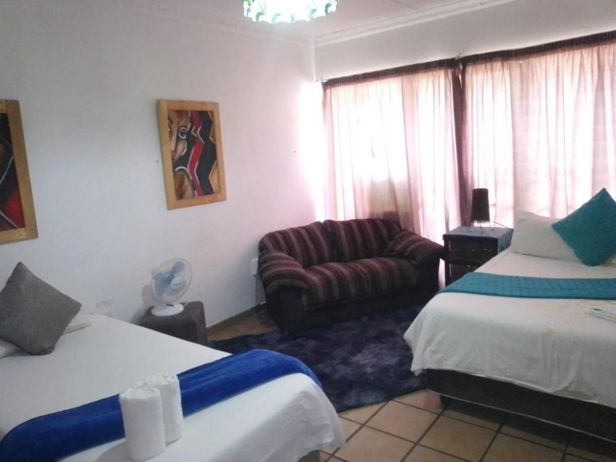 Aandrus Guesthouse Bloemfontein Eksteriør billede